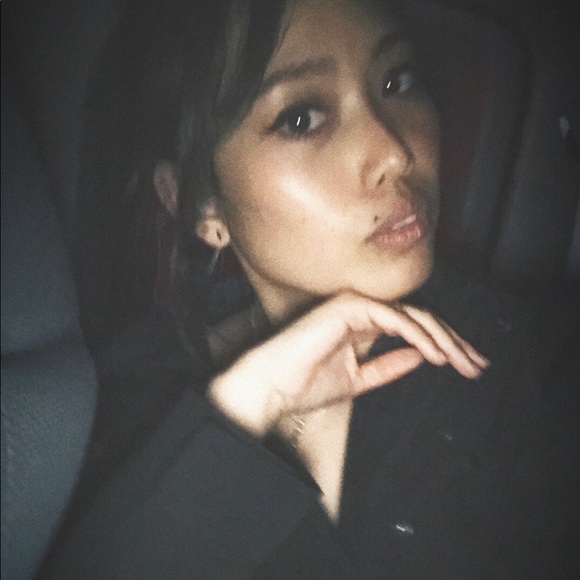 Meet your Posher, Isabella - Picture 1 of 1